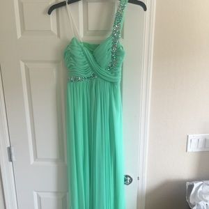Green/blue prom dress