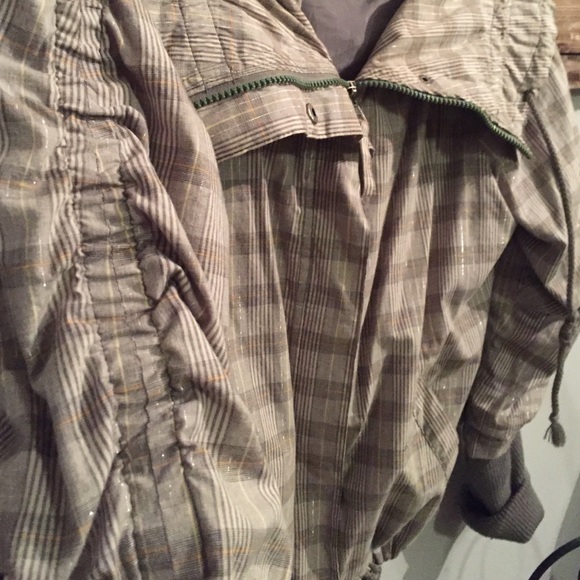 Jacket - Picture 2 of 3