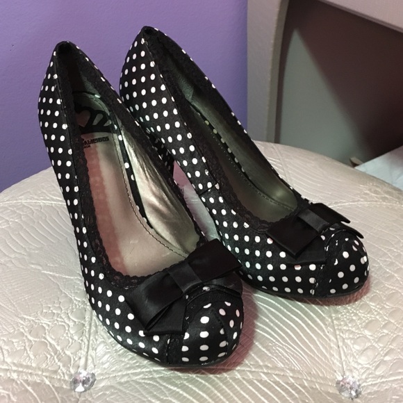 Fergalicious Polka dot heels! Size 6.