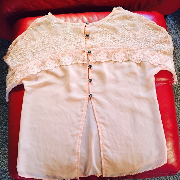 Peach button up back rose lace blouse - Picture 2 of 3