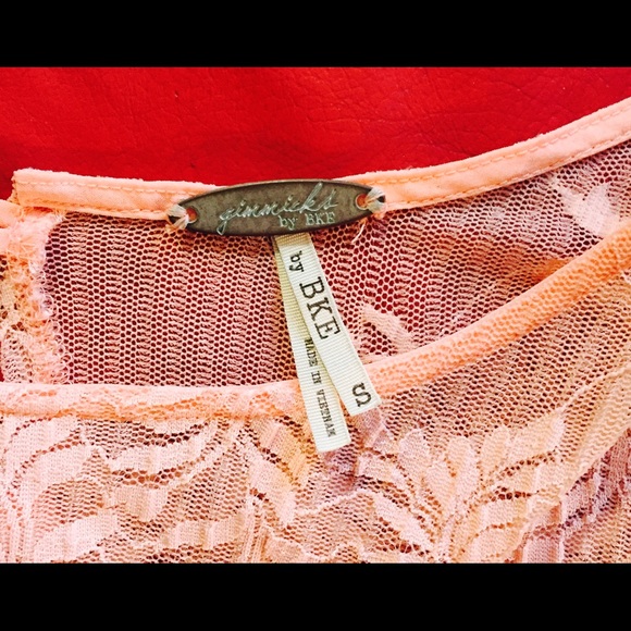 Peach button up back rose lace blouse - Picture 3 of 3