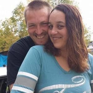 Meet your Posher, Lois