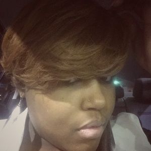 Meet your Posher, Donesha