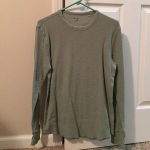 GAP men's waffle knit top Medium