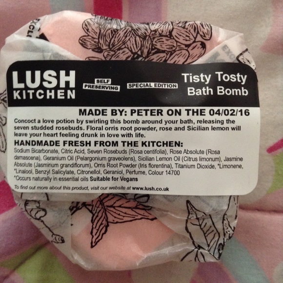 Special Edition Tisty Toasty Bath Bomb - Picture 2 of 2