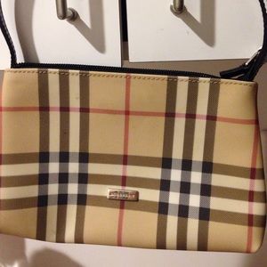 ❤️💯Authentic Burberry Nova Check❤️