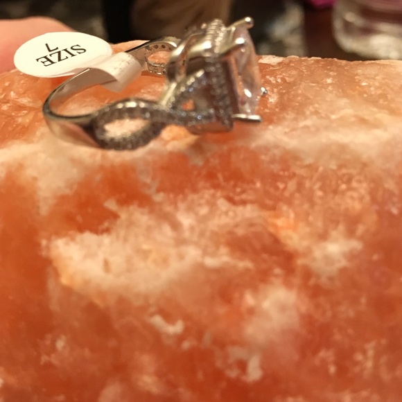 Solitaire ring - Picture 2 of 4