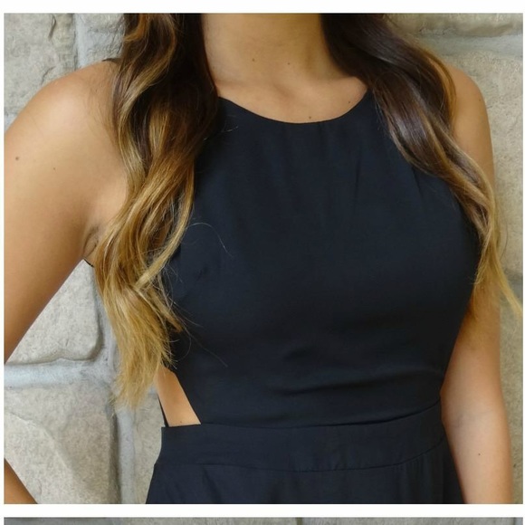 Apricot Lane Strappy Back Dress - Picture 3 of 4