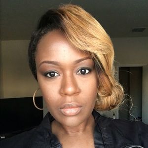 Meet your Posher, Nikki