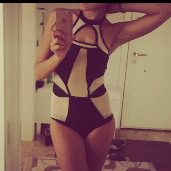 🔥Mesh One Piece Swimsuit - Picture 2 of 4