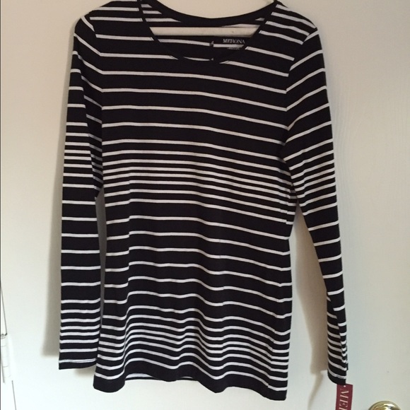 Asymmetrical Striped Longsleeve