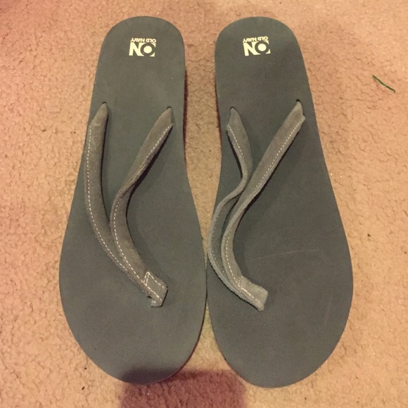 Size 10 wedge flip flop