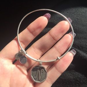 Initial 'N' bracelet