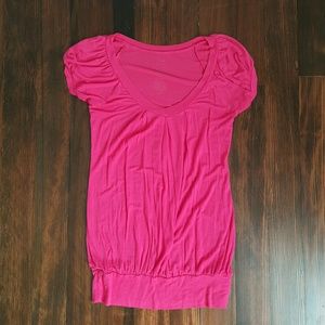V-neck loose fit pink shirt
