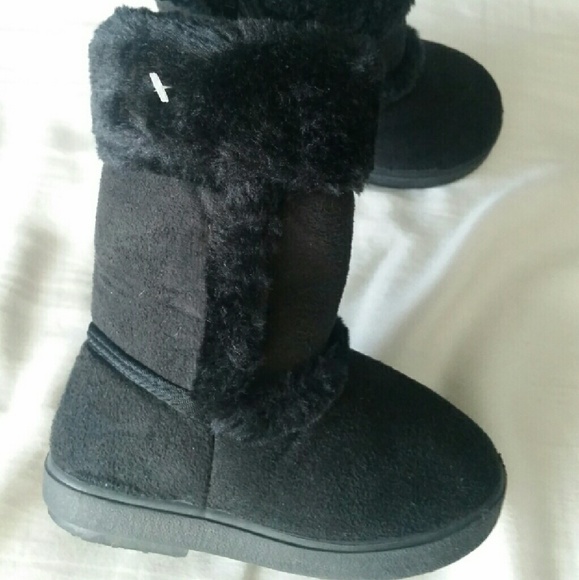 Other - Infant/ toddler suede and faux fur boots