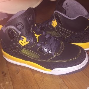 Black/yellow spizike