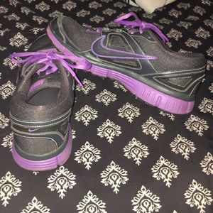 Purple Nike Dual Fusion sz 9.5