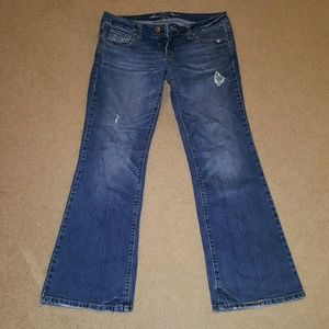 AMERICAN EAGLE JEANS