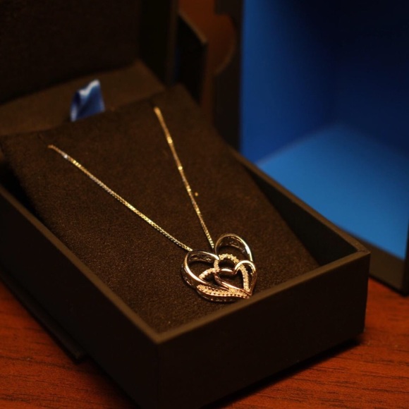 14k RoseGold  DiamondHeart Necklace - Picture 1 of 2