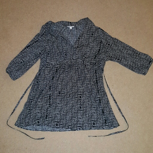🚫*SOLD*🛇  LIZ LANGE MATERNITY TOP/TUNIC - Picture 1 of 3