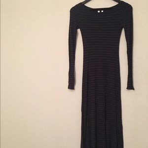 BCBG Long sleeve ribbed navy blue/brown dress