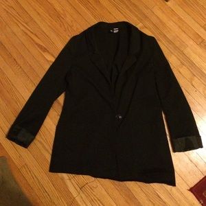 Boyfriend style H&M black blazer EUC size 8