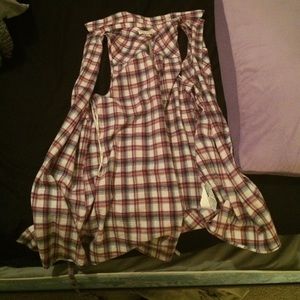 Picnic table vest 😂