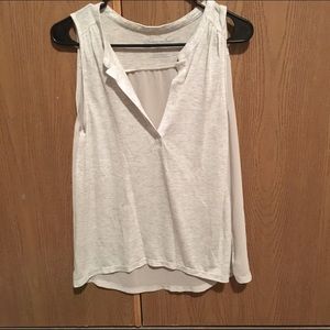 Light grey tank