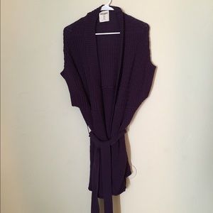 Short sleeved purple knit belted sweater