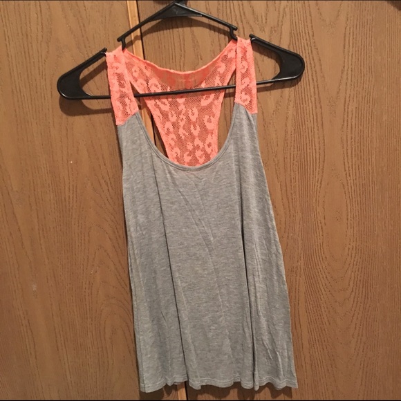 Gray and coral tank