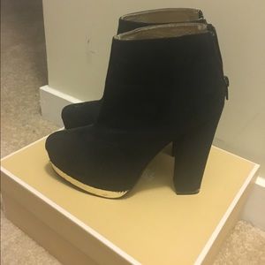 🎉 SALLLE 🎉Forever 21 Boots