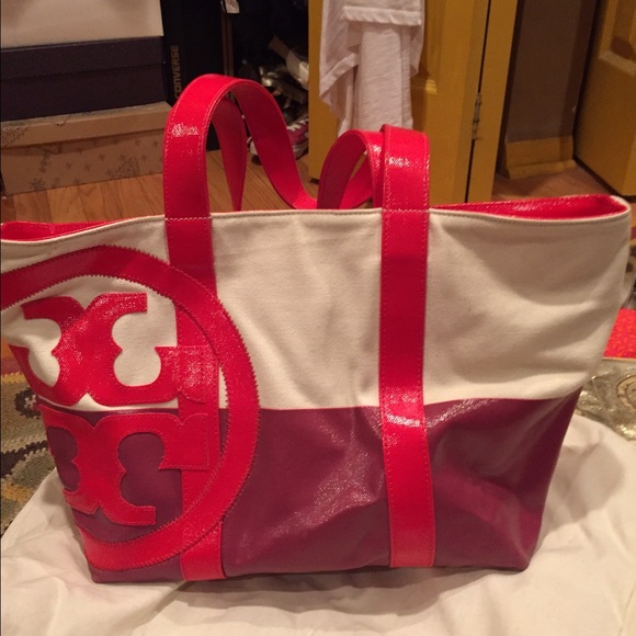 Tory Burch Handbags - Tory burch tote