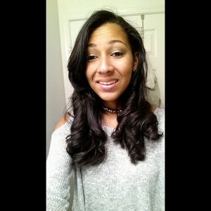 Meet your Posher, Monique