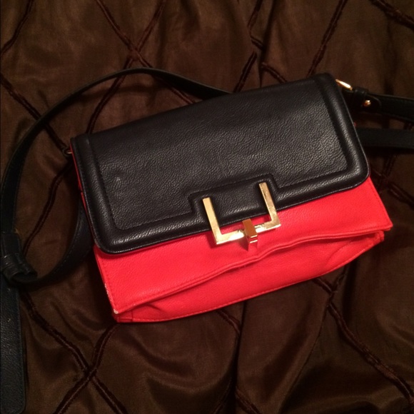 Cross body very cute bag - Picture 1 of 4