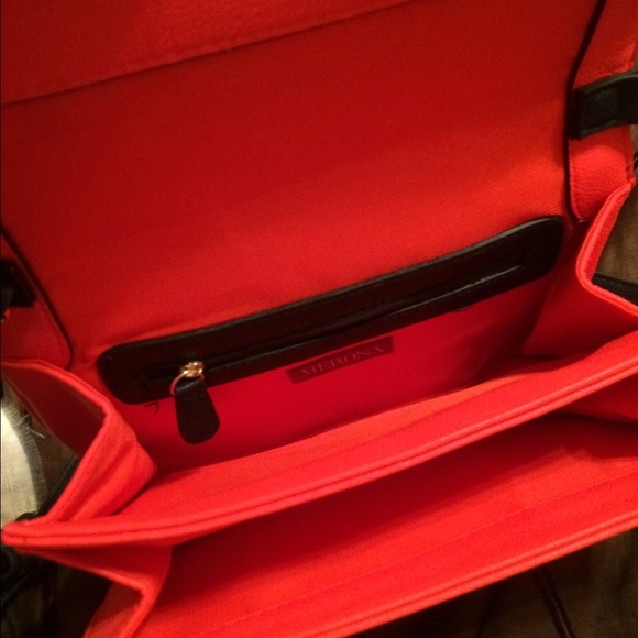 Cross body very cute bag - Picture 2 of 4