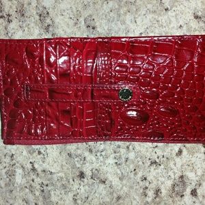 Brahmin wallet