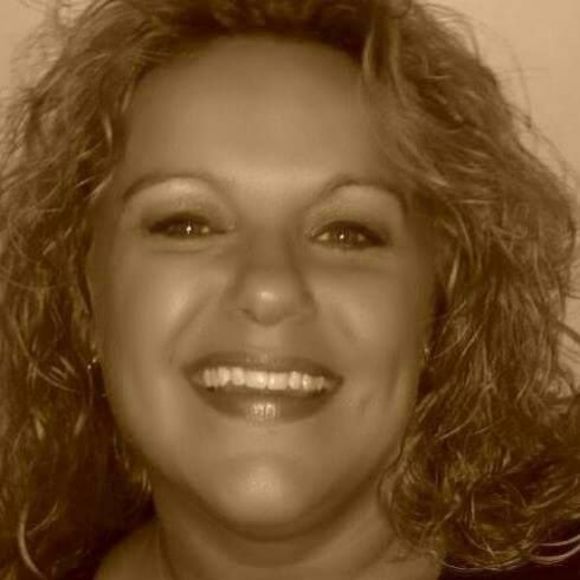 Meet your Posher, Jennifer - Picture 1 of 1