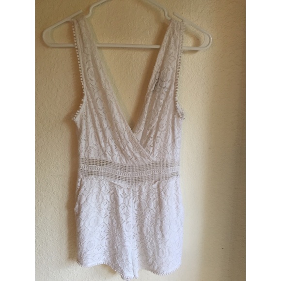 Kendall & Kylie white lace romper