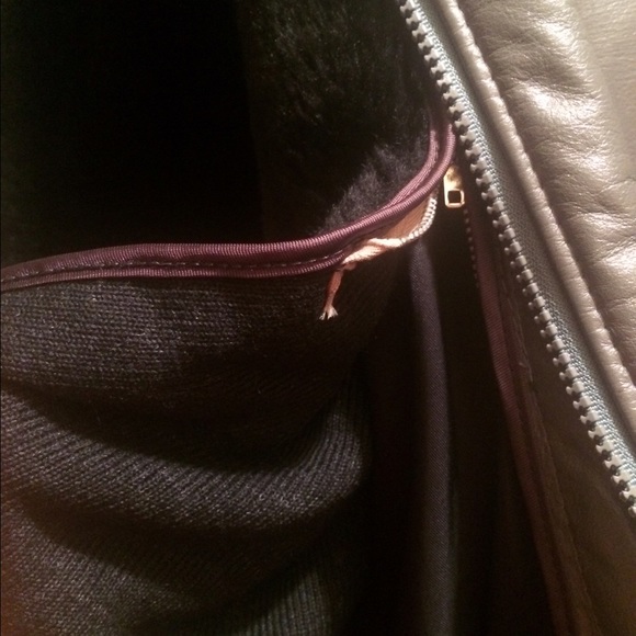 Leather jacket - Picture 3 of 3