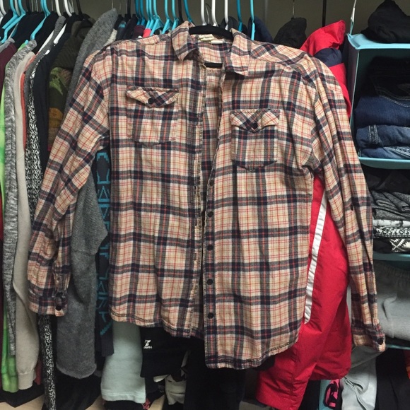 Cute flannel shirt!
