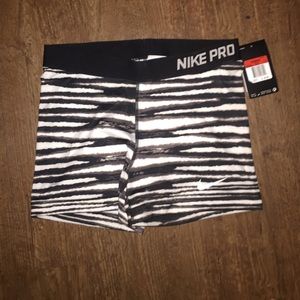 Brand new nike pro shorts