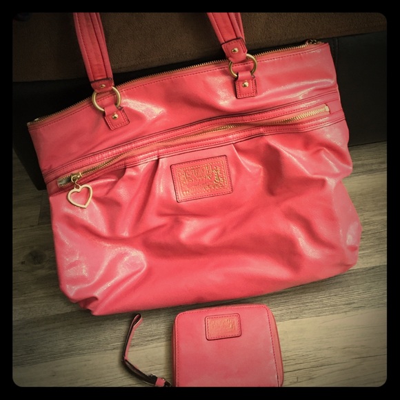 Coach purse and wallet