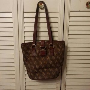 Dooney & Bourke bucket purse