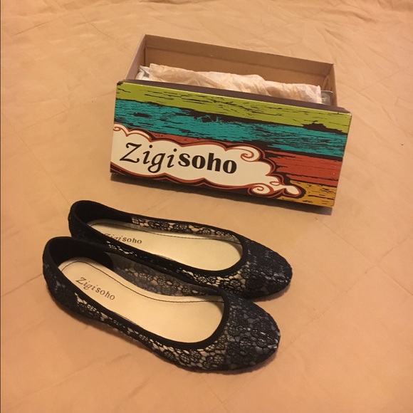 Zigi Soho Halle Black Lace Ballet Flats - Size 8.5
