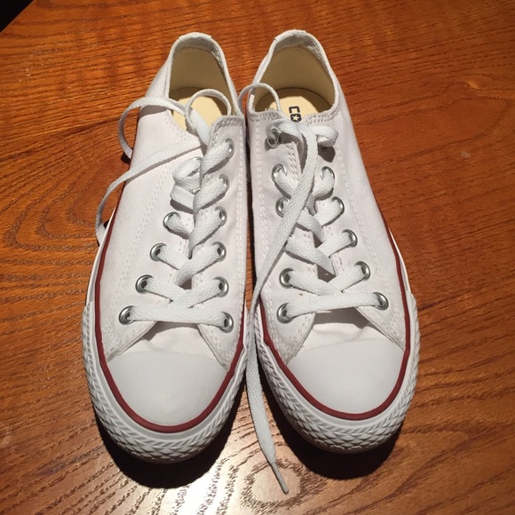 White converse shoes