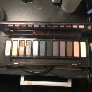 URBAN DECAY SMOKEY PALATE