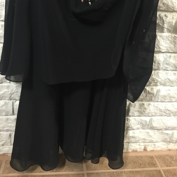 ⚡️Black Sequin Formal Dress ⚡️ - Picture 3 of 4