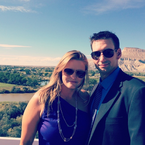 Meet your Posher, Lori - Picture 2 of 2