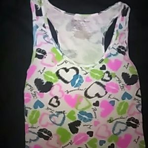 No boundaries jrs kissy heart tank top