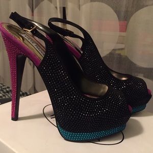 Sexy Peep- toe platform shoes